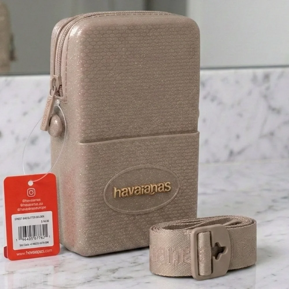 NWT HAVAIANAS GLITTER GOLD CROSS BODY BAG WATER/SAND RESISTANT QUIET LUXURY